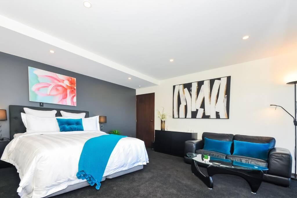 Lovely Apartment- Amazing Lake & Mountain Views Queenstown Eksteriør billede
